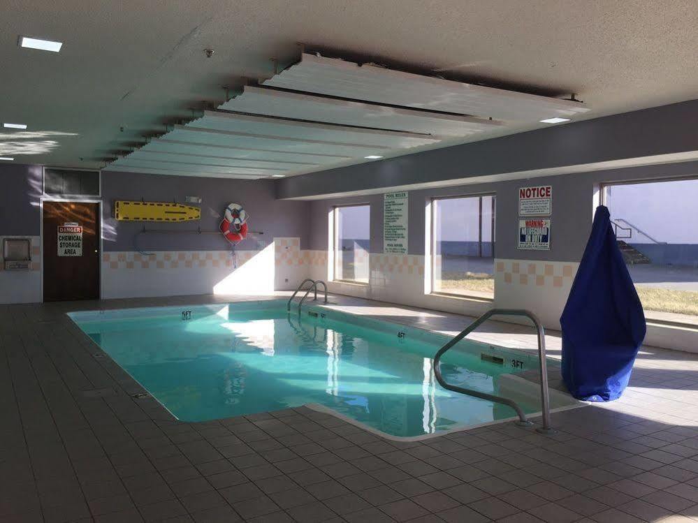 Super 8 By Wyndham Kokomo Dış mekan fotoğraf